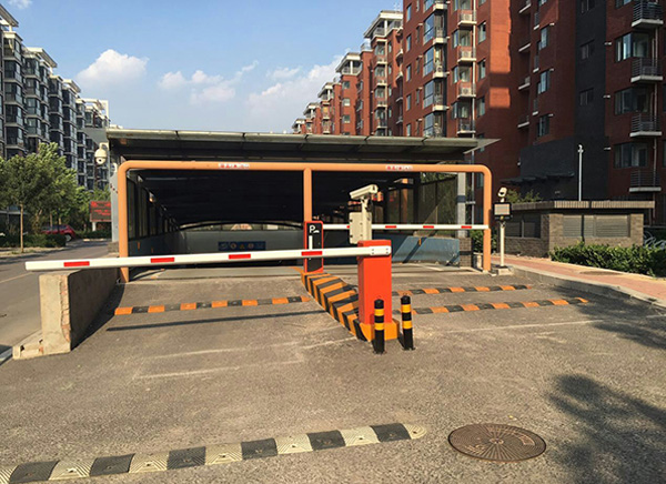 小區智能停車收費系統